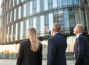 Come aprire un’attività all’estero: La guida completa per evitare Rischi